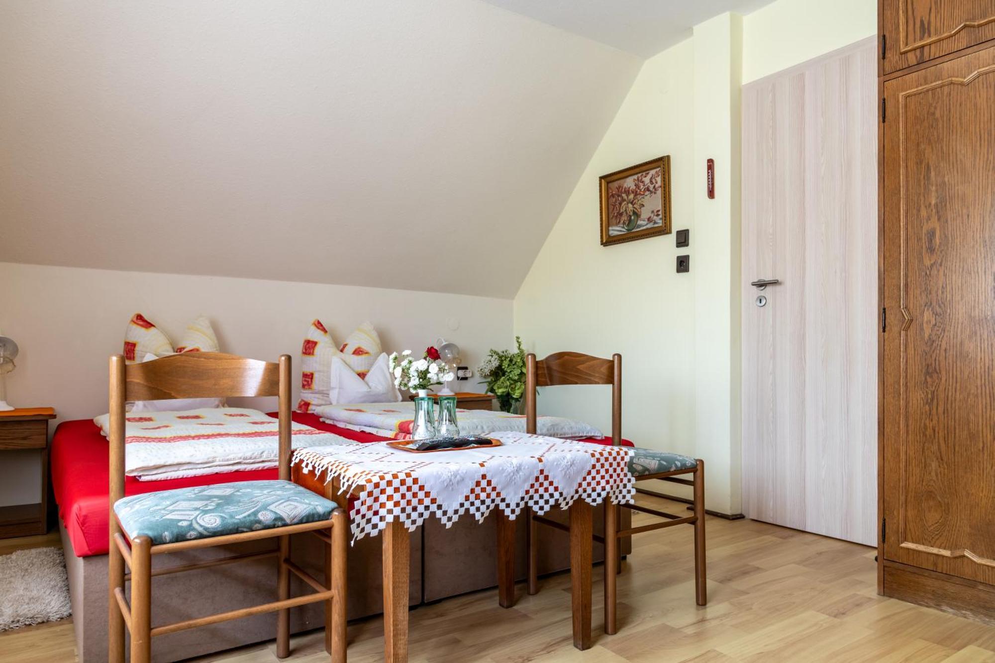 Magdalena Apartmanhaz Keszthely Exterior foto