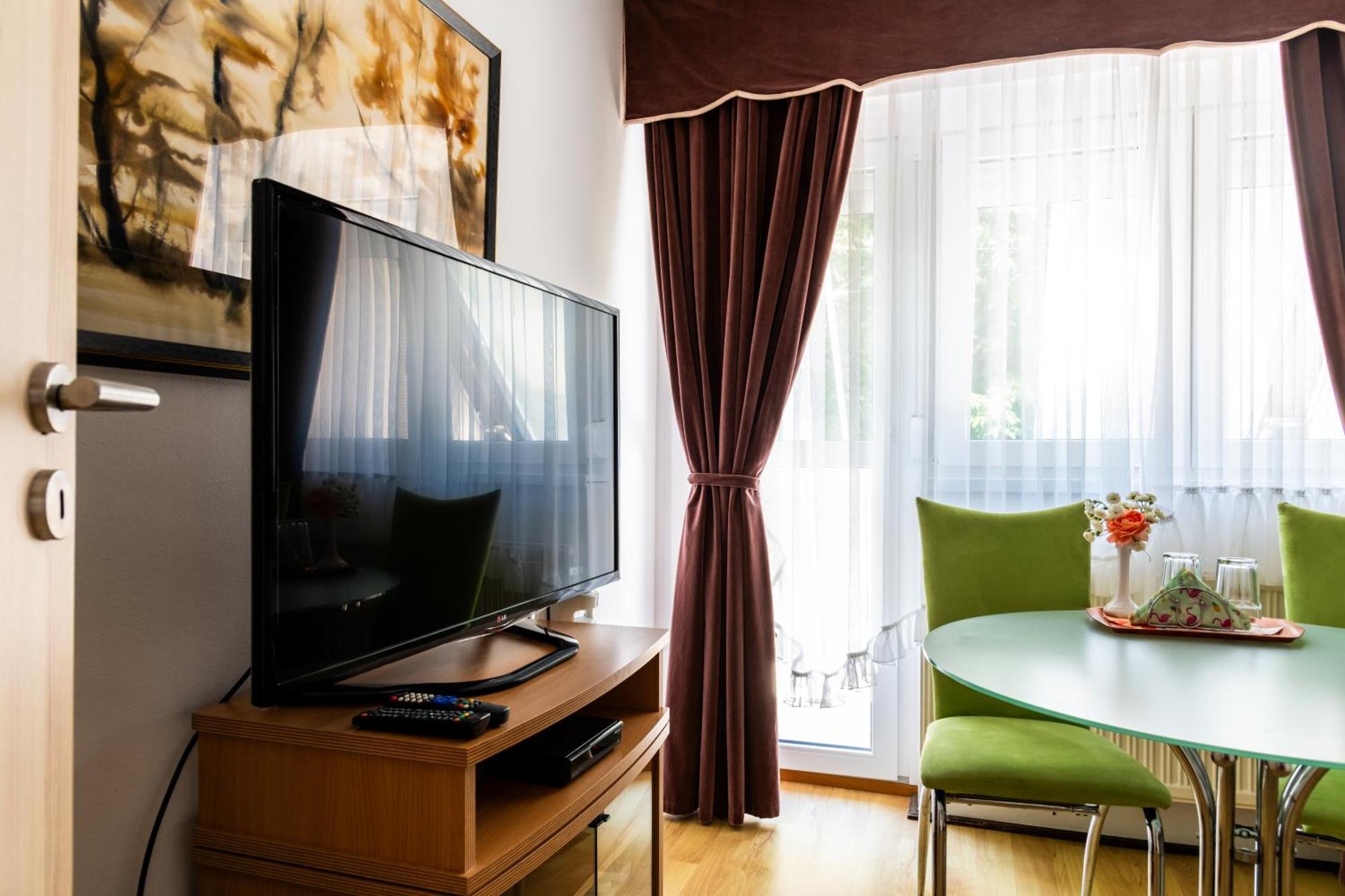 Magdalena Apartmanhaz Keszthely Exterior foto